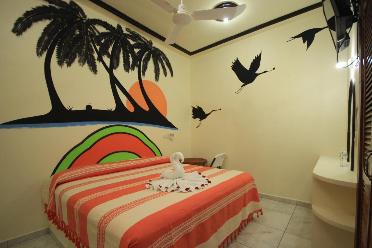 Hotel Posada Diamante Санта Крус Уатулко Екстериор снимка