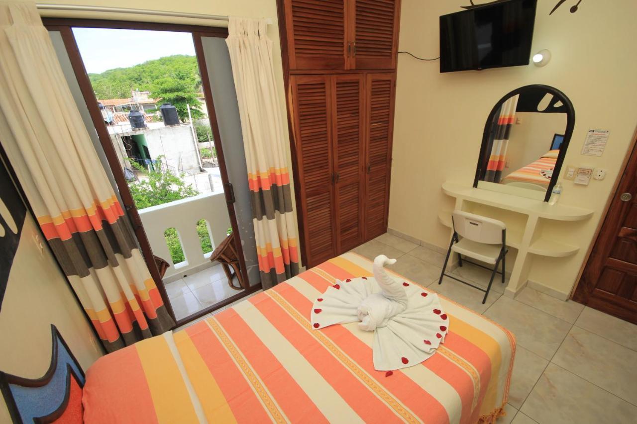 Hotel Posada Diamante Санта Крус Уатулко Екстериор снимка