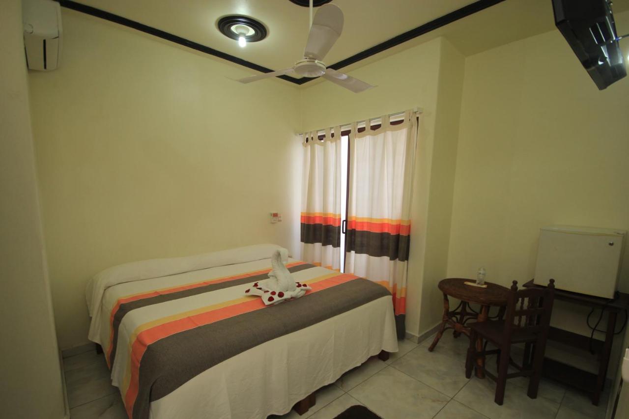 Hotel Posada Diamante Санта Крус Уатулко Екстериор снимка