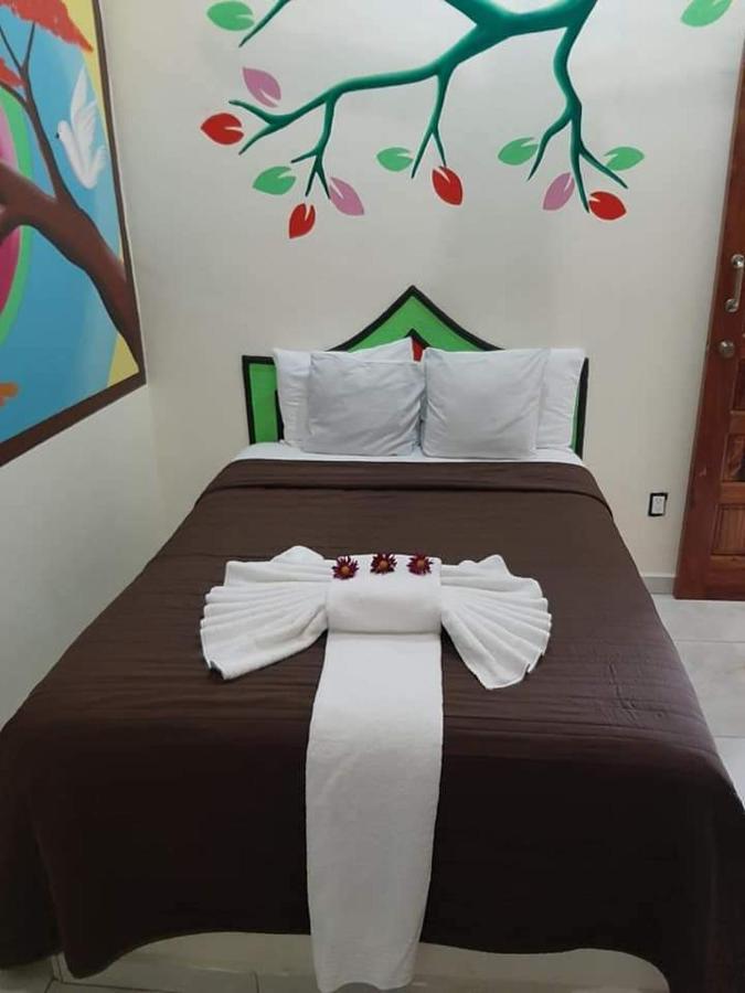 Hotel Posada Diamante Санта Крус Уатулко Екстериор снимка